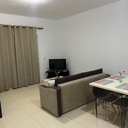 Apartments Sadiku With Sea View Sarande Exterior photo